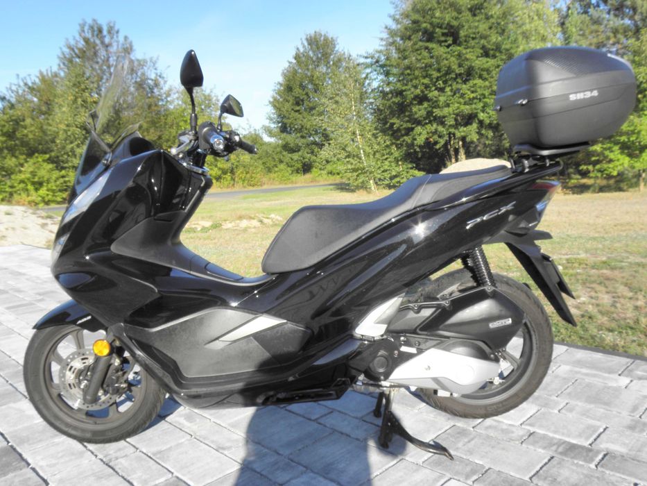 Sprzedam skuter Honda PCX 125.