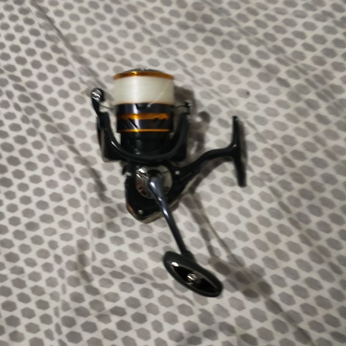 Carreto DAIWA 6000