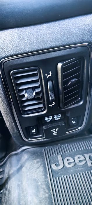 Jeep Grand cherokee wk2 5.7 hemi