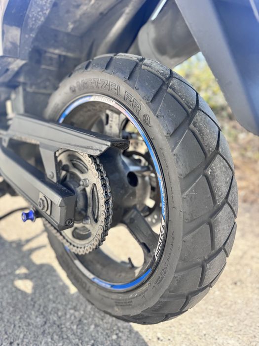 SUZUKI V-STROM DL650 nacional poucos km