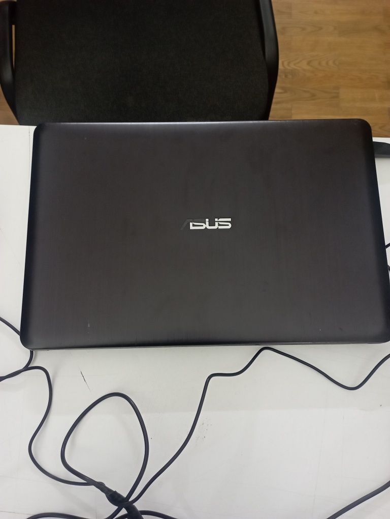 Ноутбук Asus x540s