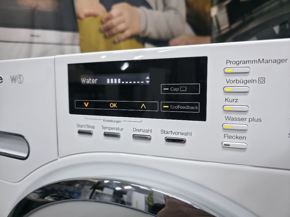 Пральна машина Miele W1 преміум PowerWash функція Пар 8кг з Швейцарії
