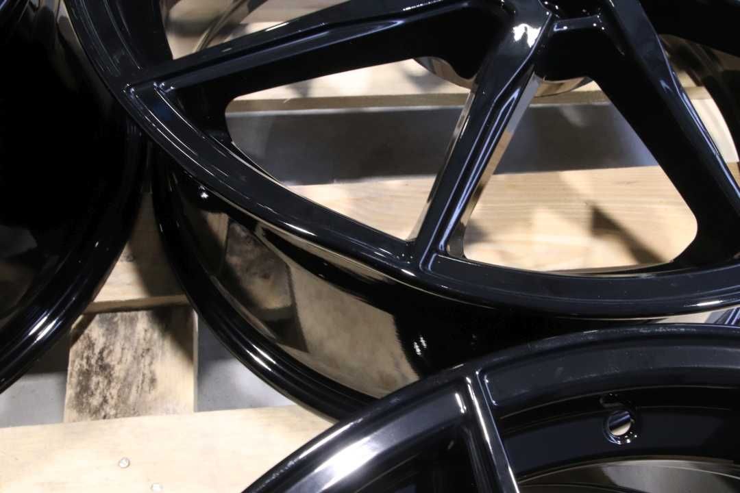 !OUTLET! Felgi Japan Racing JR36 19x8,5 ET40 + ET25 5x112 Gloss Black