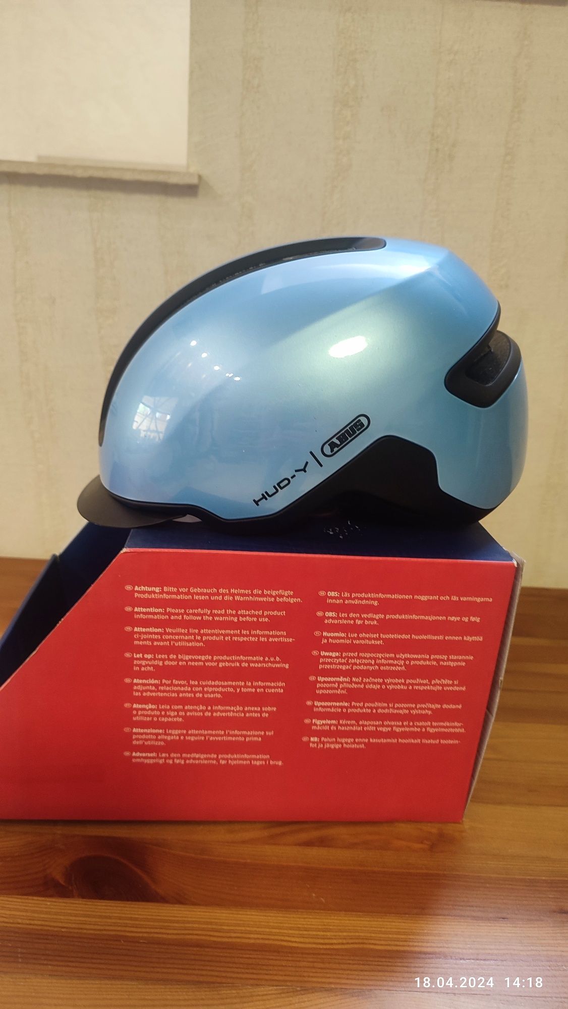 Велосипедный шлем( 51-55см) Abus HUD-Y Bike Helmet iced blue