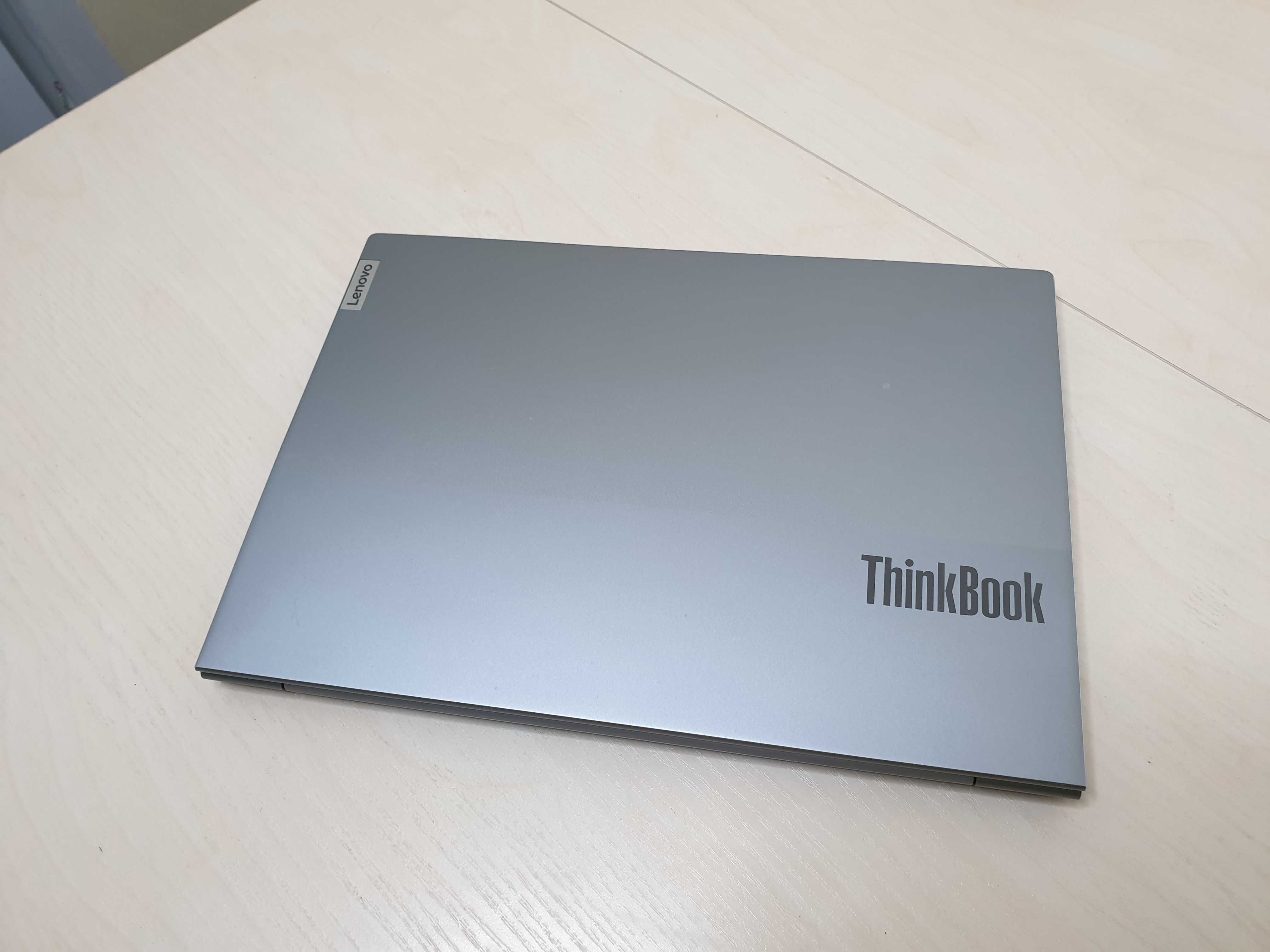 Потужний ноутбук Lenovo /Intel i5-1240P 12 ядер/RAM 16 GB DDR5/SSD 512