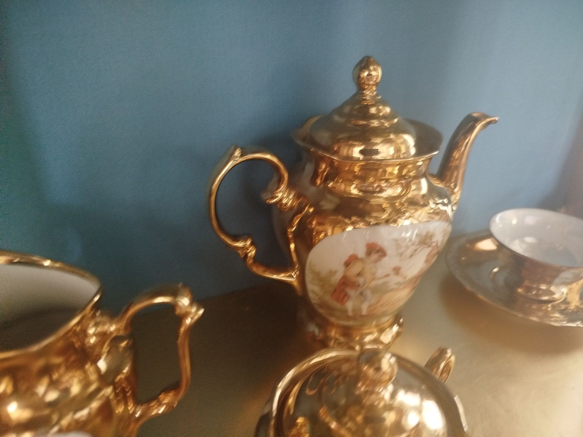 Porcelana złocona z Wałbrzycha