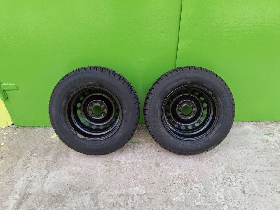 Шини з дисками РОСАВА ВС-48 CAPITAN всесезонні