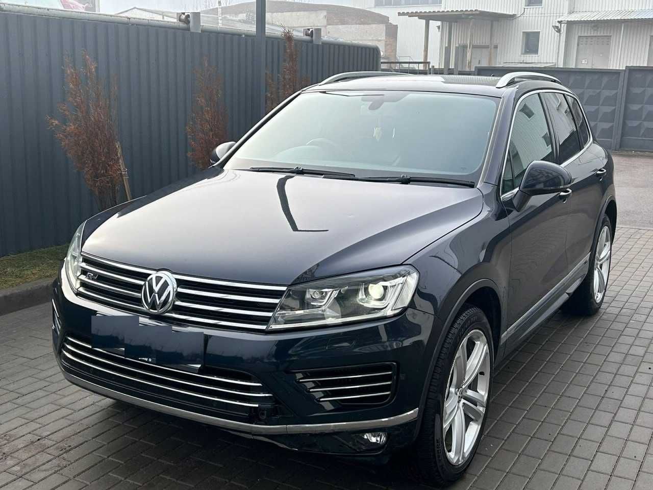 Передние фары адаптивний ксенон Touareg FL Передні фари туарег фл фара