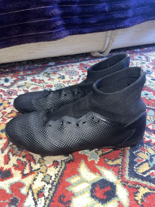 Футбольные бутсы Adidas Predator Laceles FG