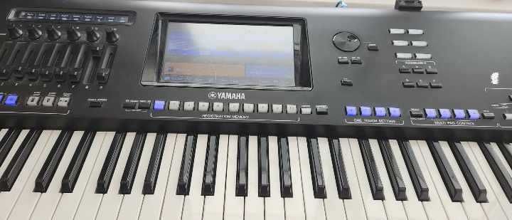 Yamaha Genos 1 z dodatkowymi Samplami instrumentów i dodatkowe style