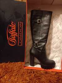 Botas cano alto Buffalo London COMO NOVAS