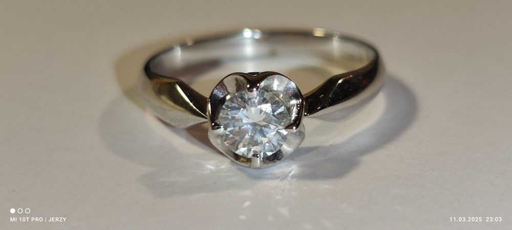 PIERŚCIONEK diamentowy 0,5ct z białego złota