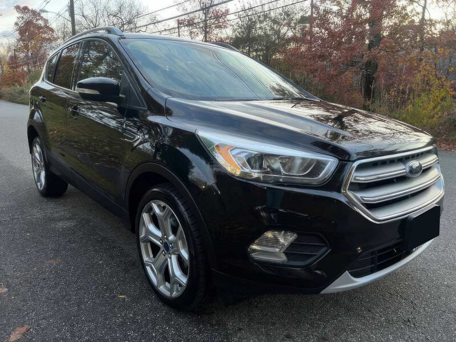 Ford Escape Titanium      2017