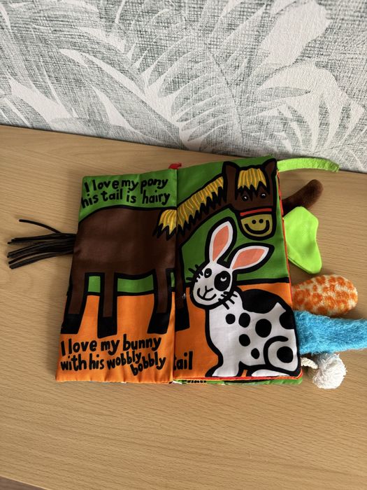 Книжка шуршалка для немовлят