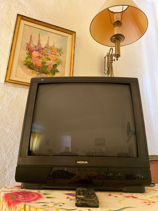 TV Nokia Antiga em bom estado