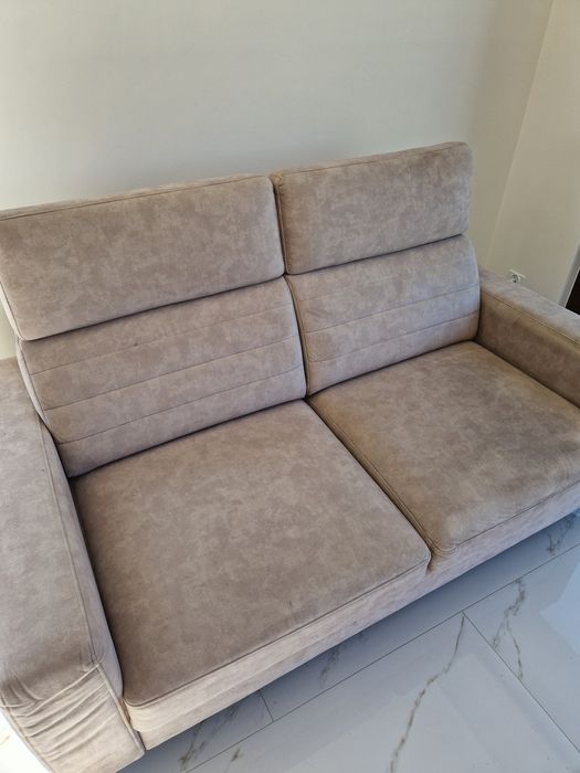 Nowoczesna, beżowa sofa 3 osobowa