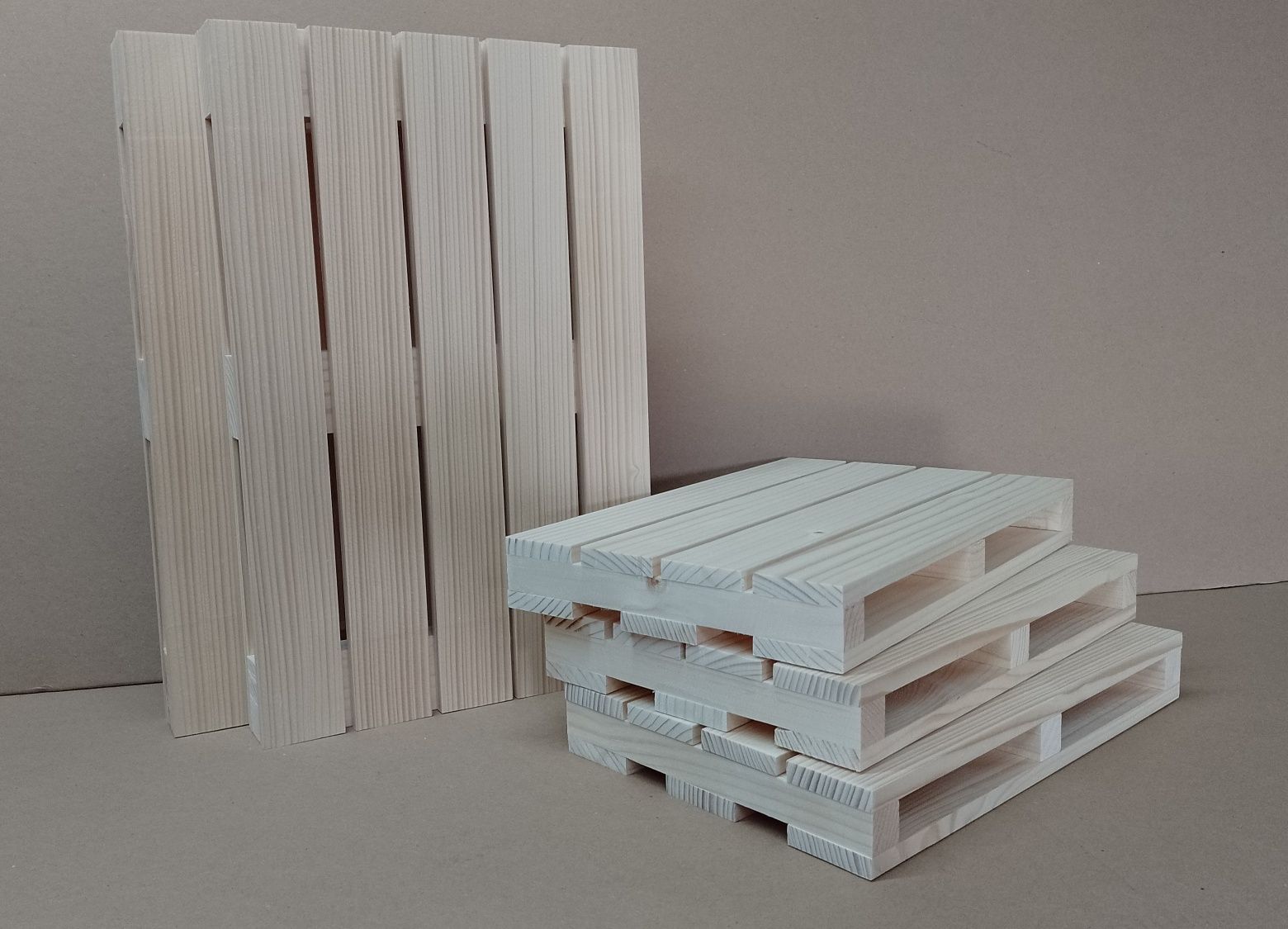 Mini paleta 20x30cm z drewna drewniana eko podstawka tacka drewno