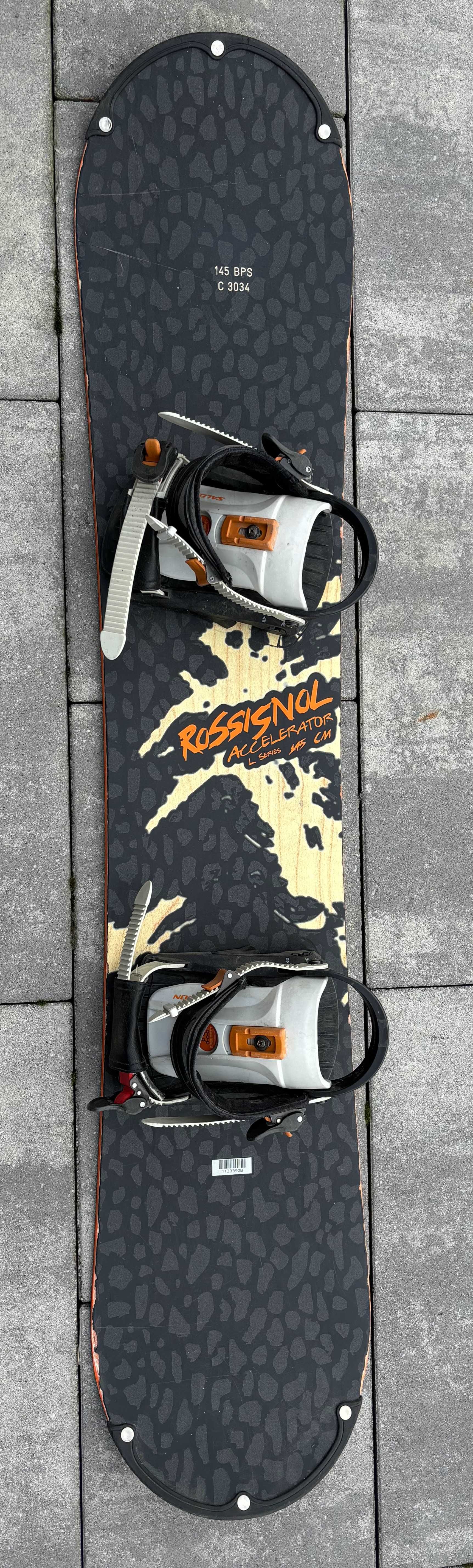 Deska Snowboardowa Rossisnol Accelerator 145 cm z wiązaniami