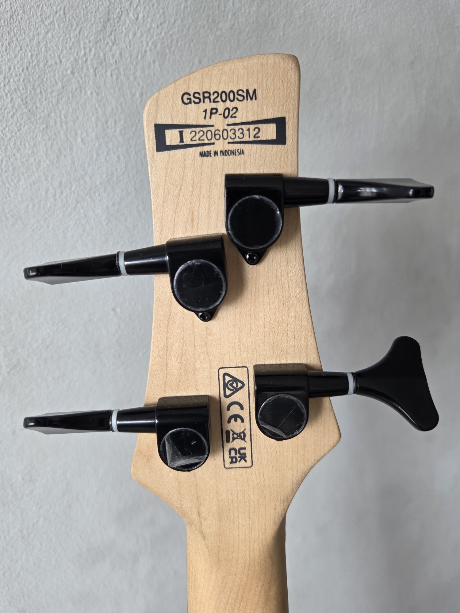 Gitara basowa ibanez gsr 200 sm 200