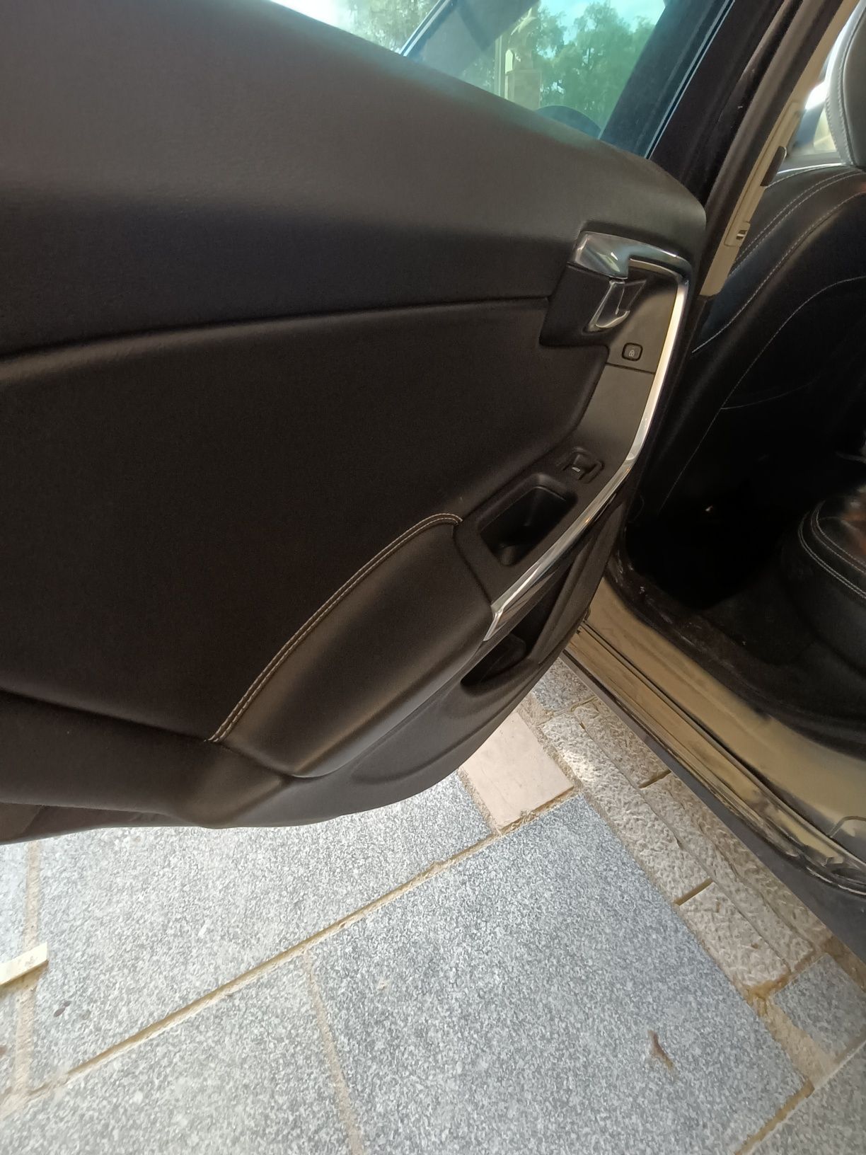 Volvo v60 D6 286cvs