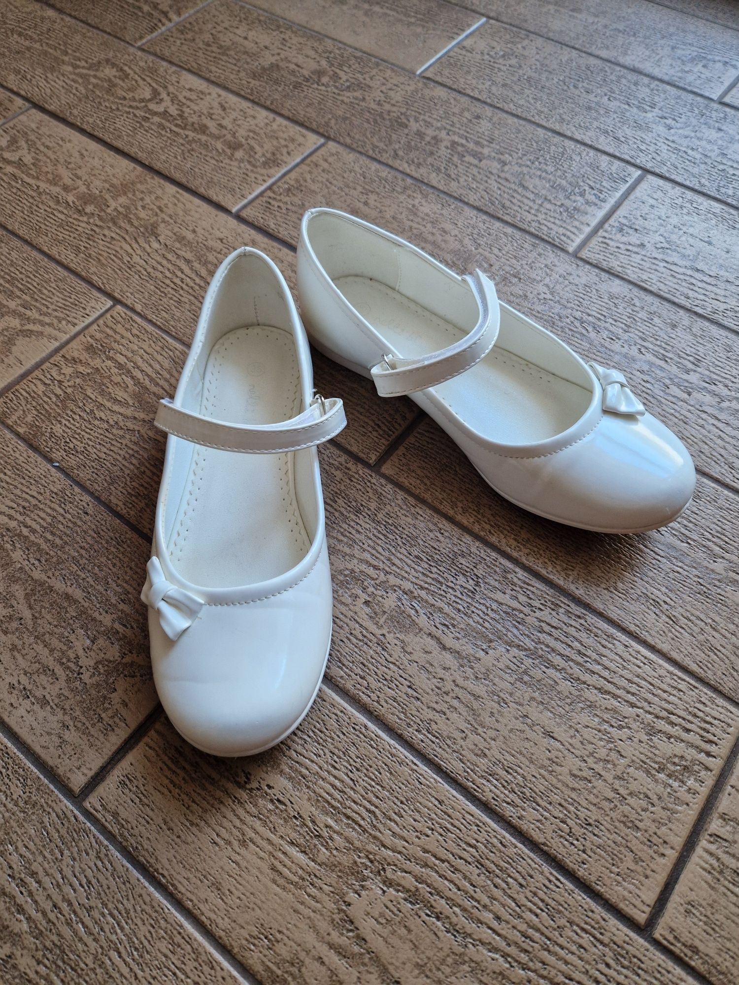 Buty komunijne biale 35