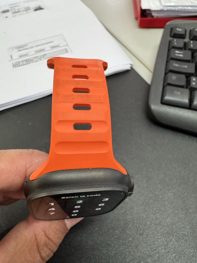 Apple watch Ultra 2 black titanium