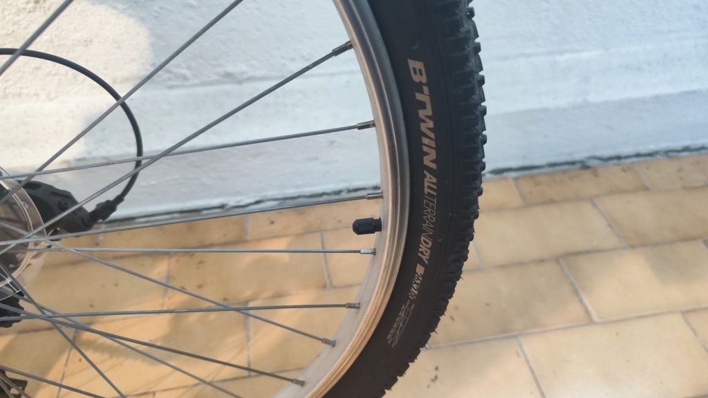 Bicicleta Rockrider st50 nova