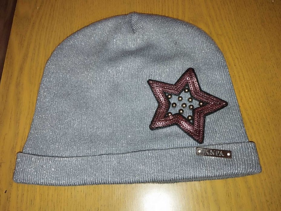 Шапочка, шапка на дівчинку 7 років