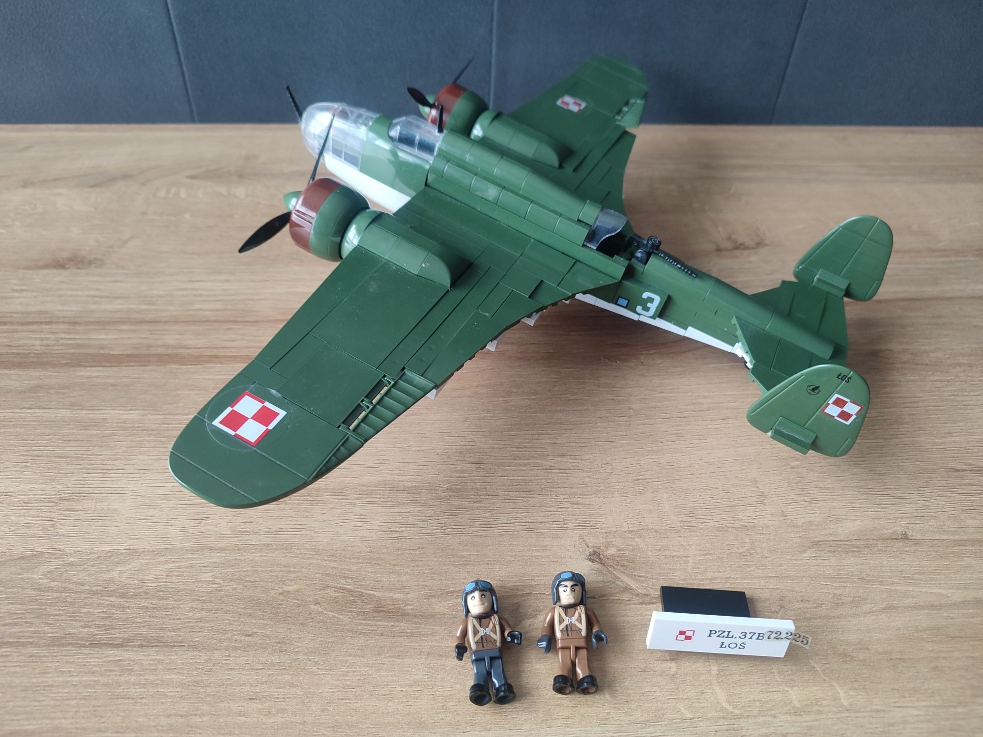 Klocki Cobi kolekcjonerski zestaw PZL.37B ŁOŚ nr 5532 + gratis książka
