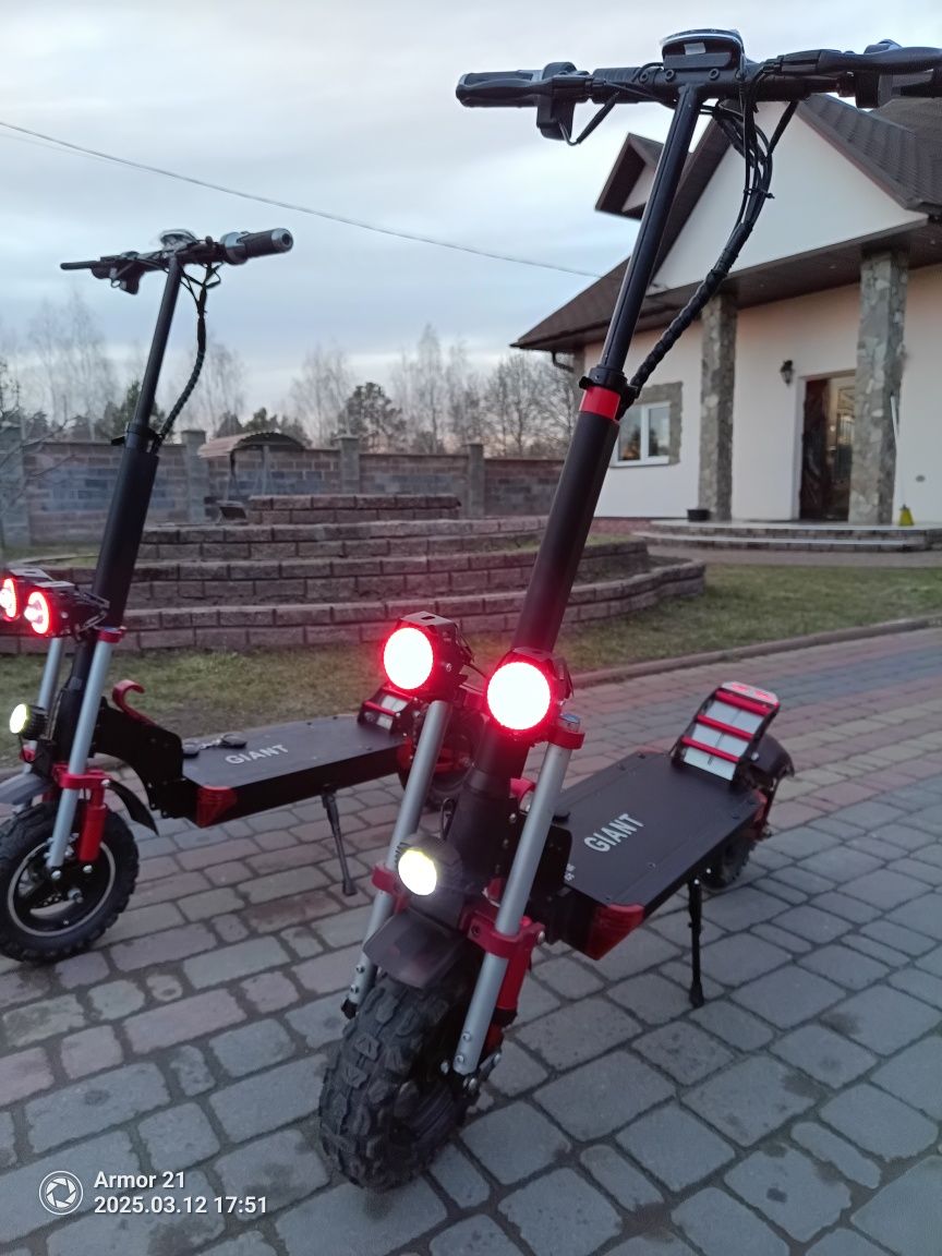 Продам электросамокат