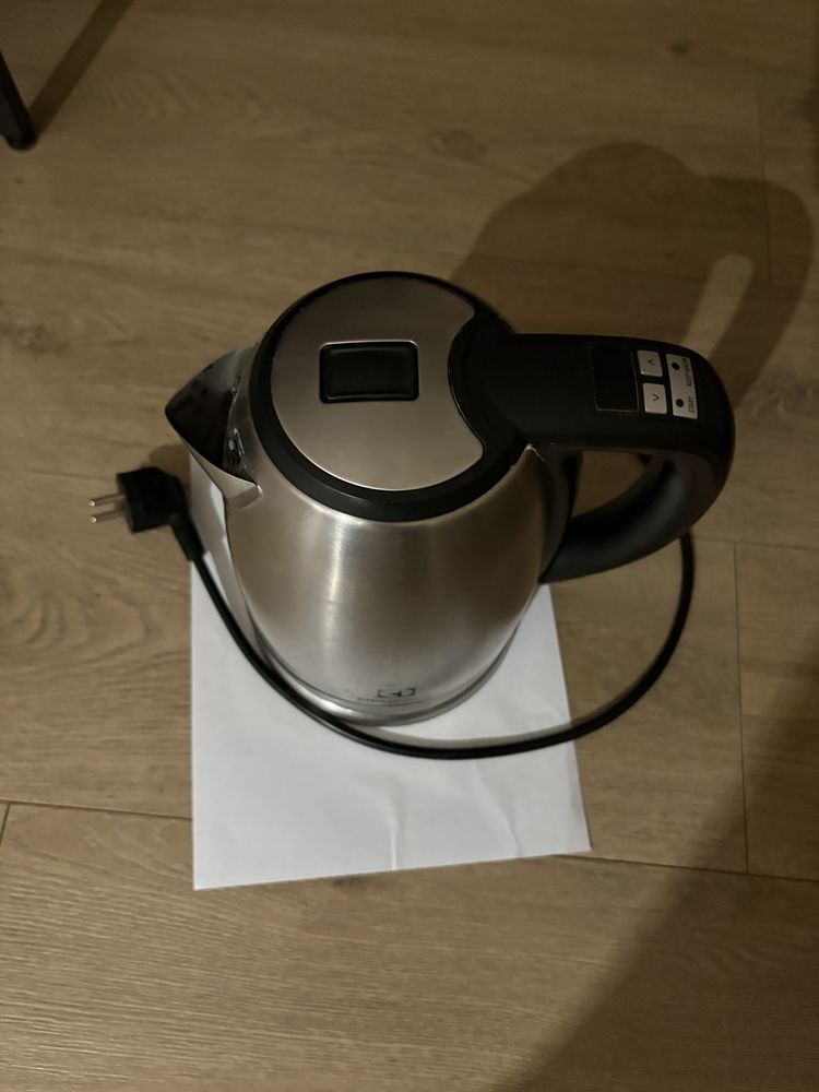 Czajnik Elektrolux EEWA7700