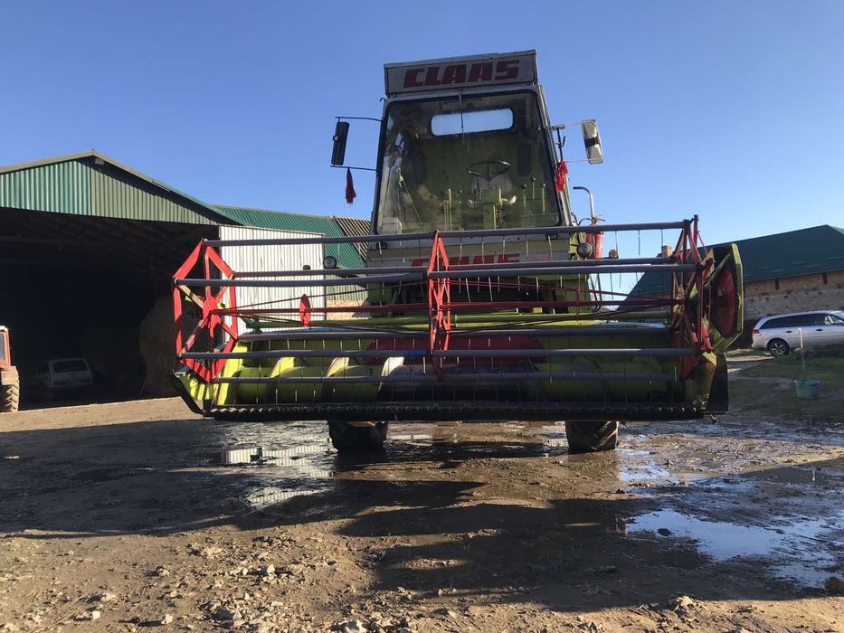 Комбайн Claas Mercator 75.