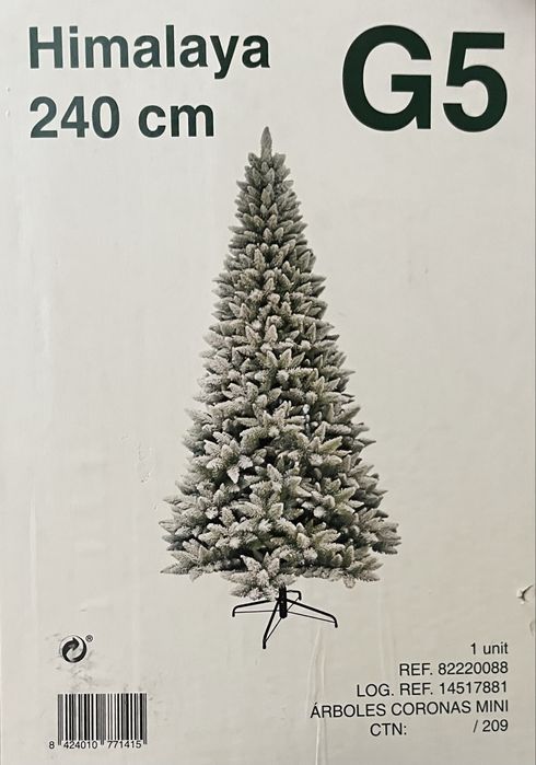 Árvore de natal 2,40mts com neve