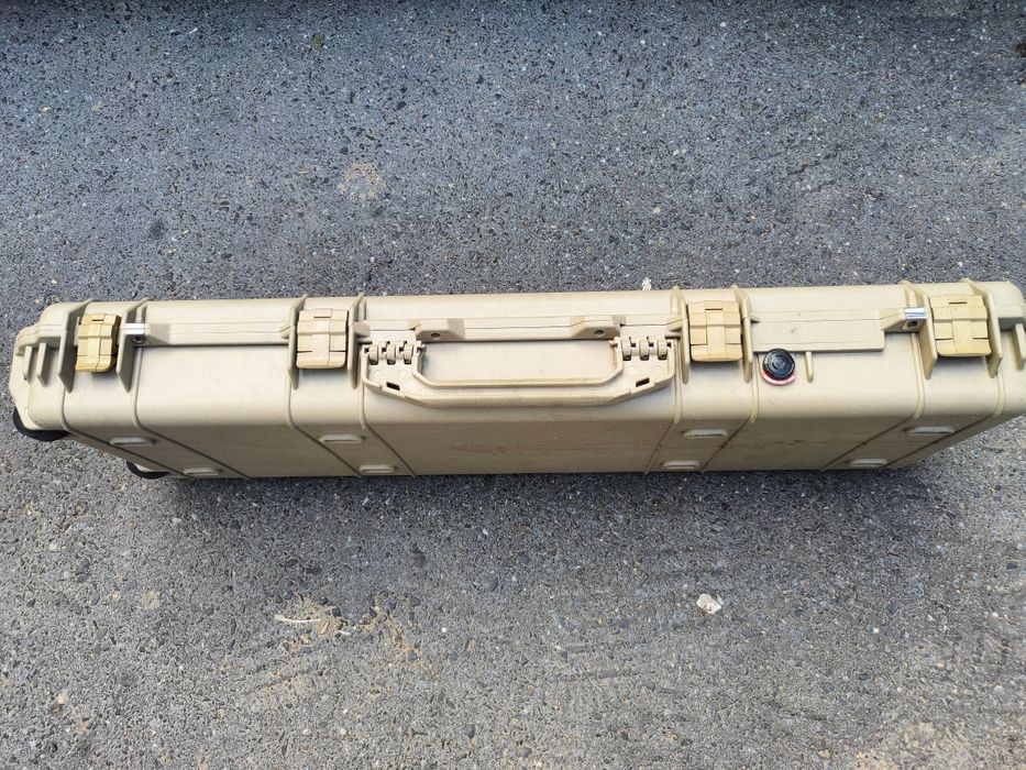 Walizka case pelican
