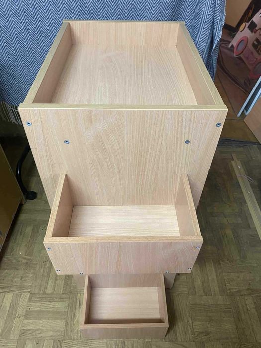 szafka dla dzieci na wyprawkę artystyczną (producent Moje Bambino)