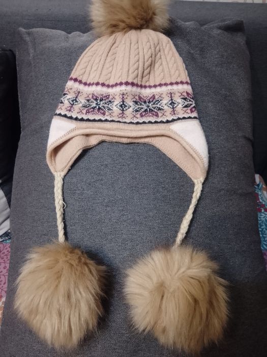 Шапка для дівчинки з вушками