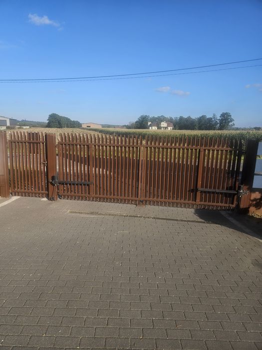 Brama wjazdowa  metalowa