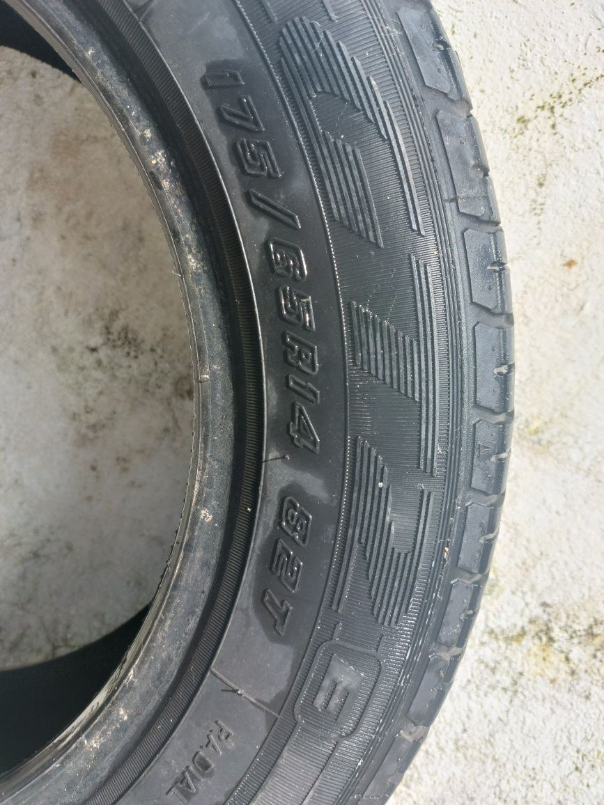 Pneu Goodyear GT2