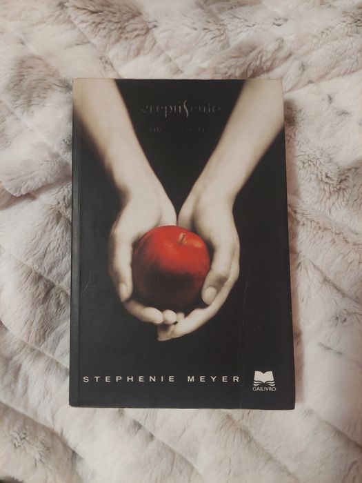 Stephenie Meyer - Saga Twilight