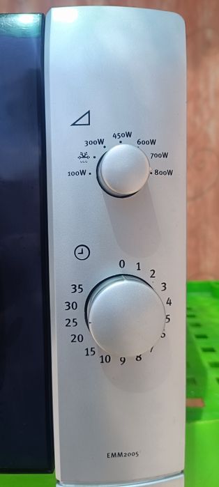 Микровалновка ELECTROLUX EMM2005