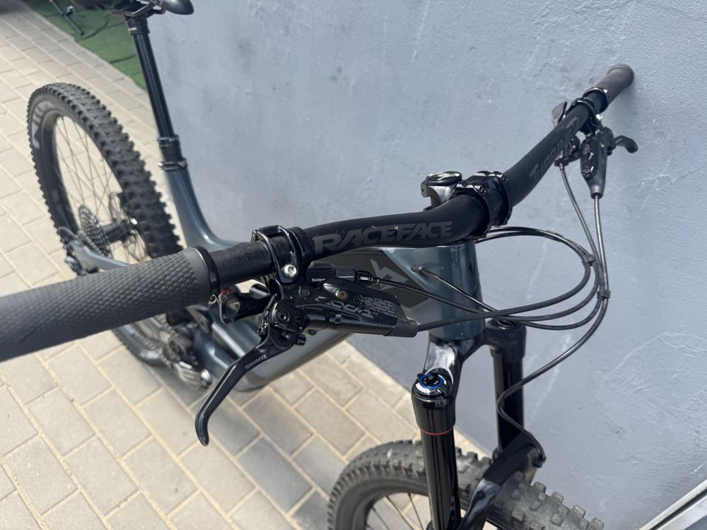Rower Górski YT Capra CF Pro 29 carbon Karbon