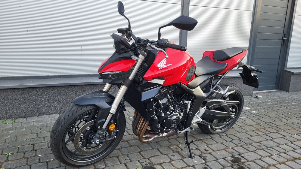 Honda CB 1000 Hornet po slizgu