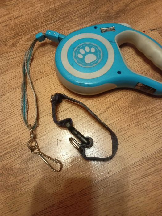 Wyciągana smycz z obrożą i mechanizmem powrotnym 5 m.