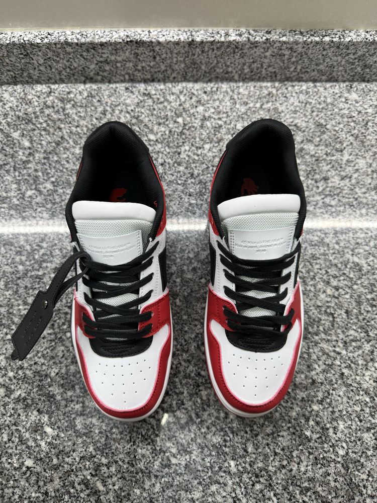 Off-white Sneakers