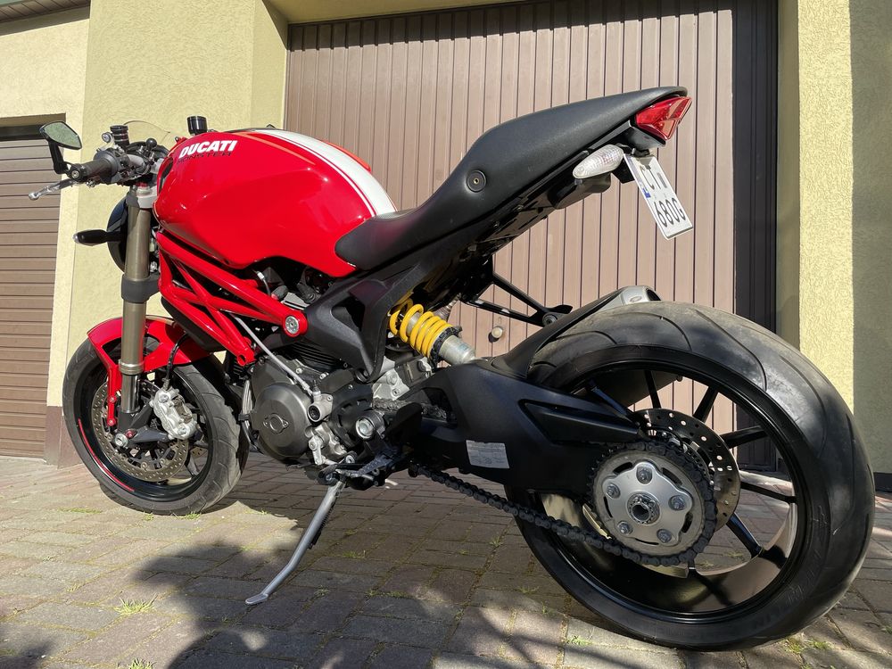 Ducati Monster 1100 Evo (kawasaki honda suzuki bmw)