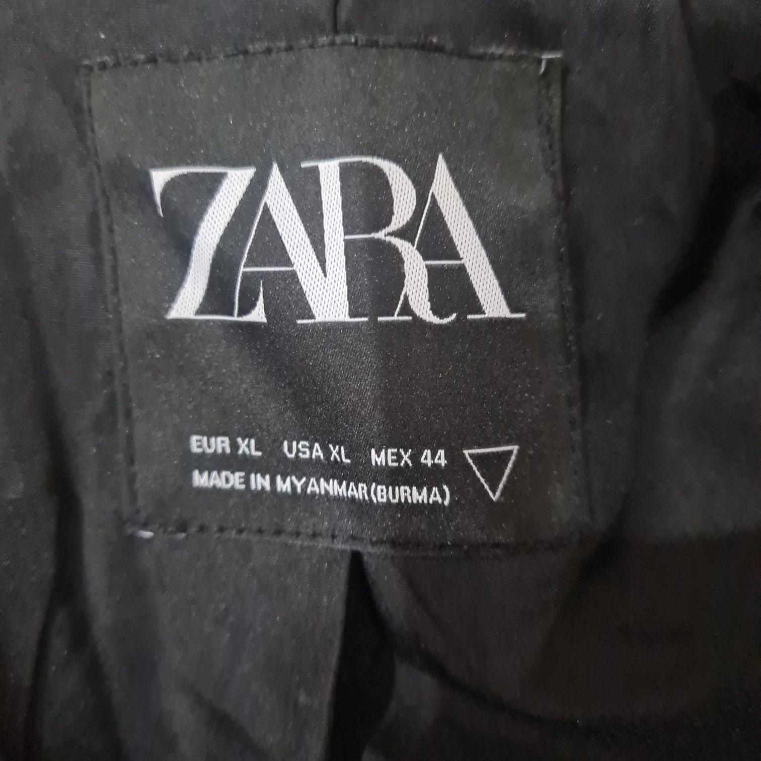 Продам бомбер-эко шубу  Zara XL