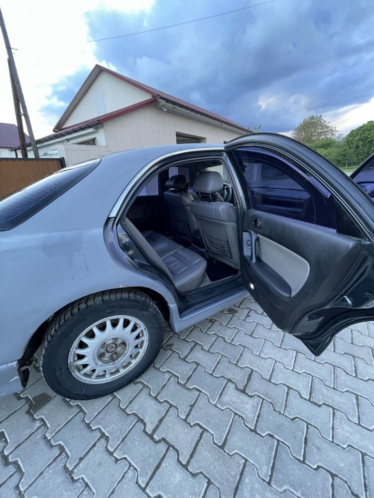 Продам Mazda ksedoks 9