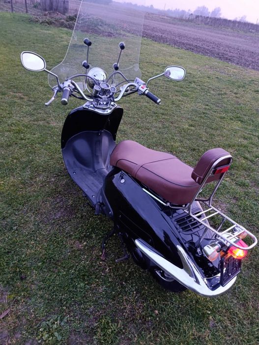 Skuter retro AGM 50 4t