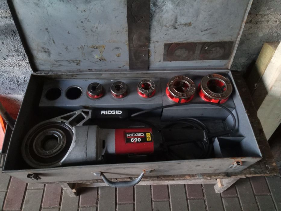 Gwintownica elektryczna Ridgid do rur