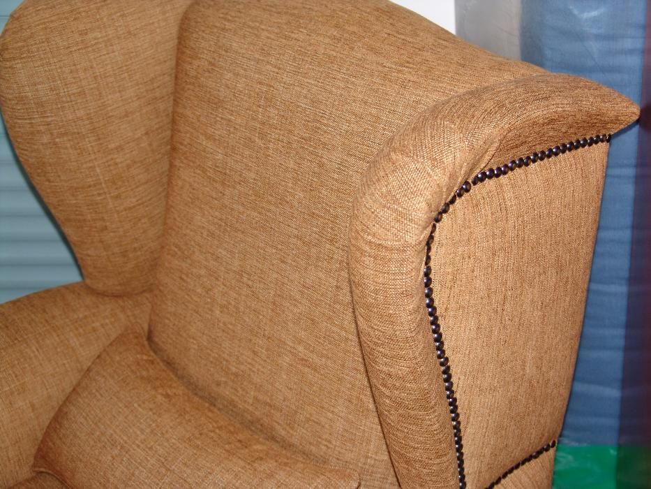 Estofador profissional, decoração e restauro de sofás e móveis!
